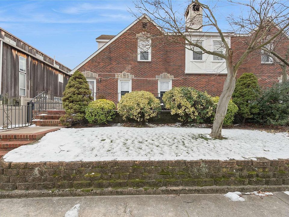 1st image of 226 W Walnut Street