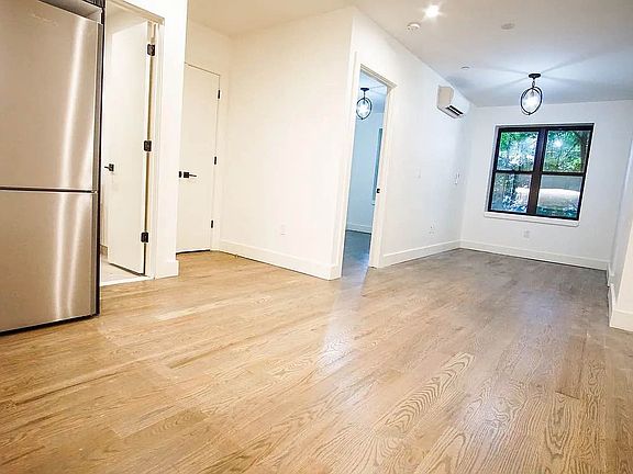 2nd image of 824 Saint Johns Pl APT 3B