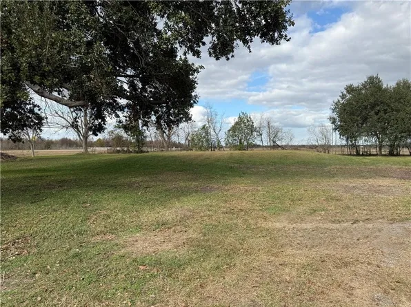 101 Luke St, Des Allemands, LA 70030