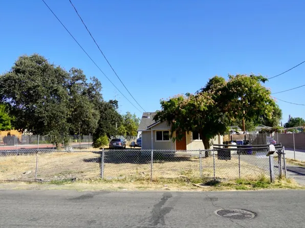 2190 E 5th St, Stockton, CA 95206