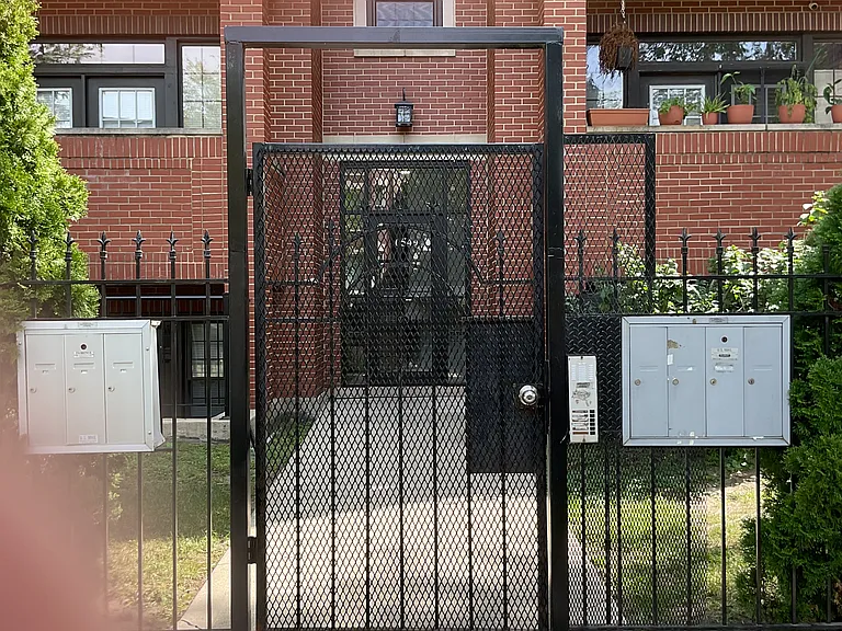 6549 S Minerva Ave #2S — Photo 24