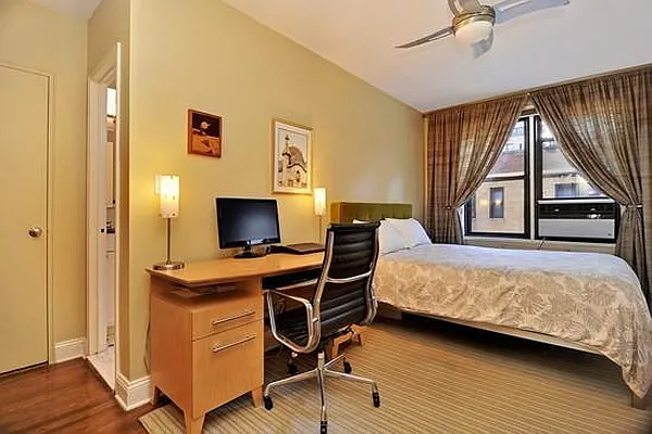 Sold by Corcoran | media 15