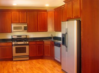 844 Bergen Ave APT 2F, Jersey City, NJ 07306
