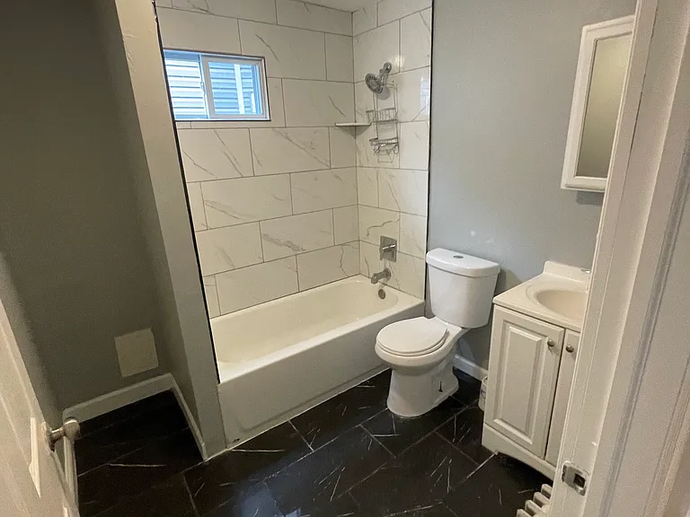 325 N Grove St #2F — Photo 5