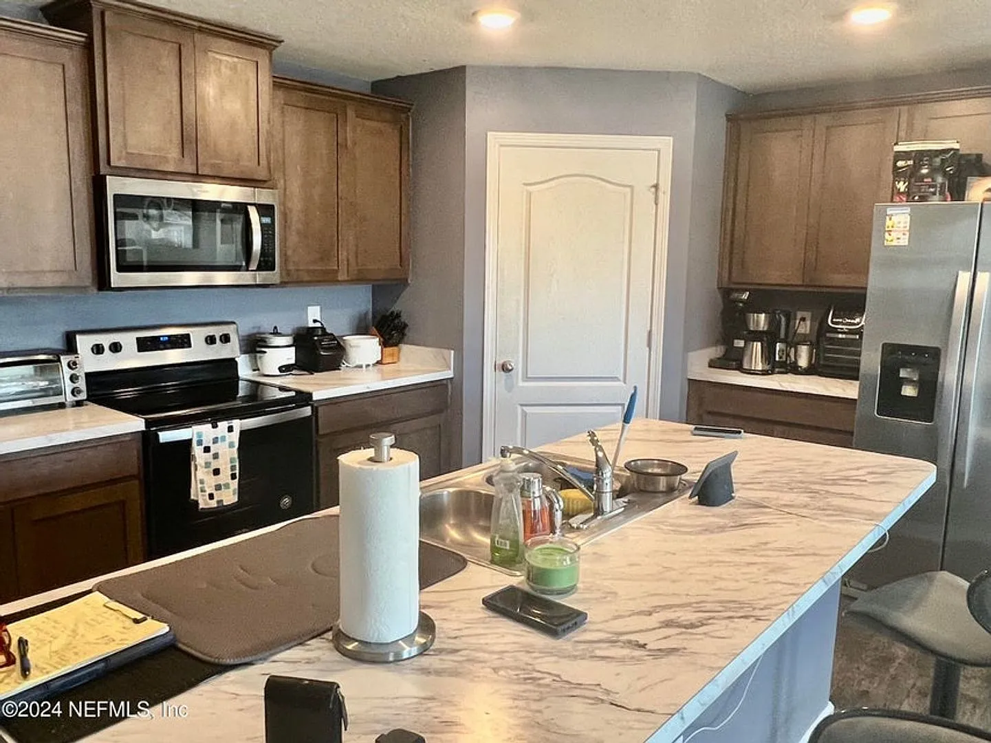 4-bedroom home in Summer Walk — Photo 3
