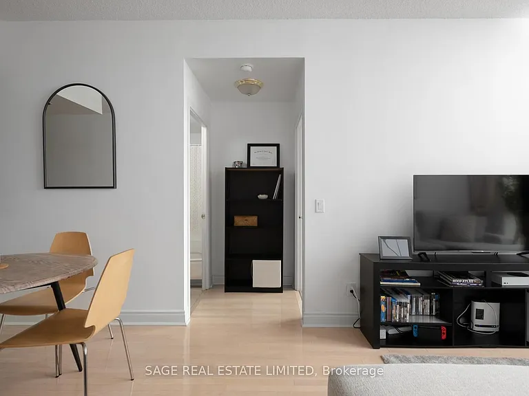 1101 Leslie St #1507 — Photo 6