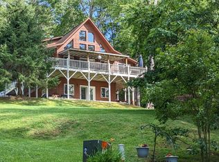 405 Golden Eagle Dr, Murphy, NC 28906