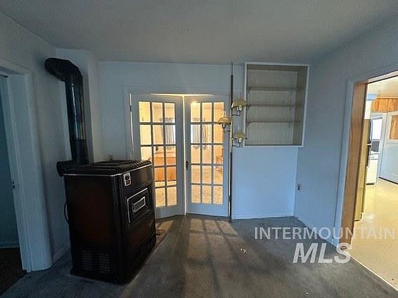 5th image of 501 Blackaby St