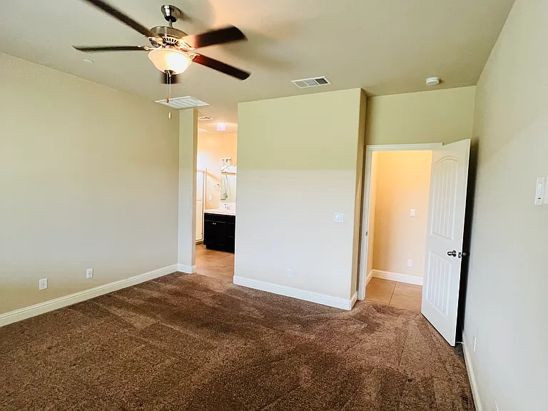 9223 Oak Garden Ln — Photo 8