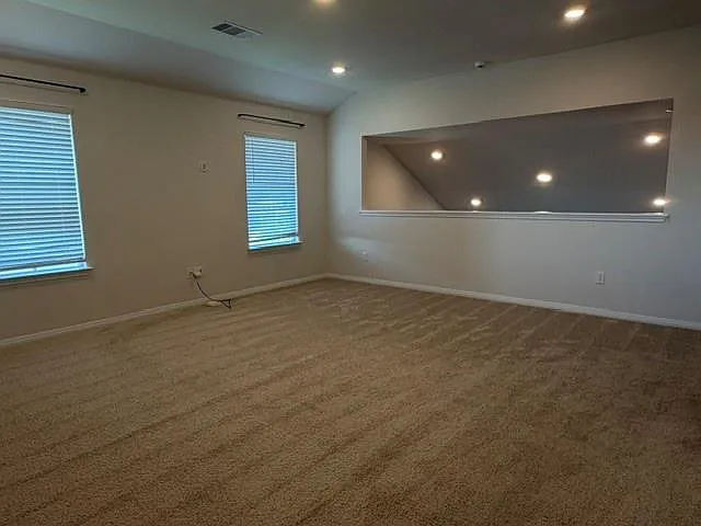 101 Lbj Ln — Photo 11