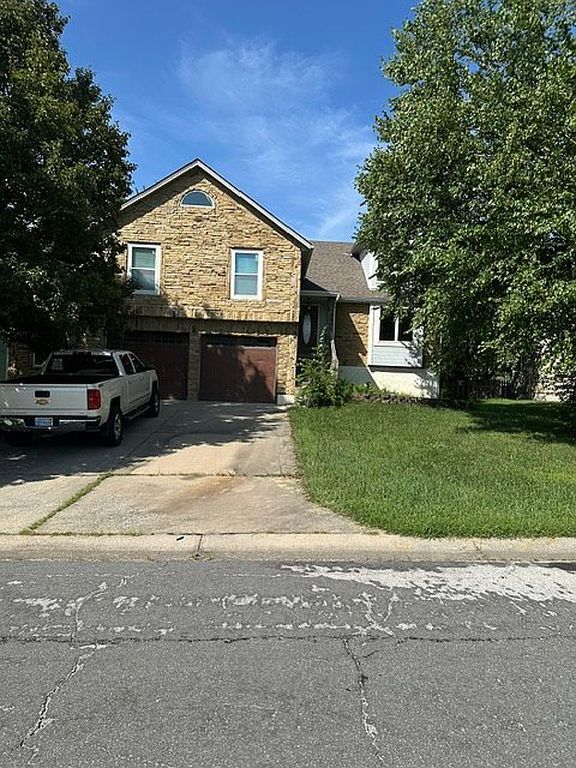 400 SW Seagull St - Property Image
