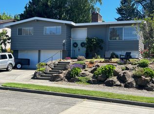 7040 39th Ave NE, Seattle, WA 98115