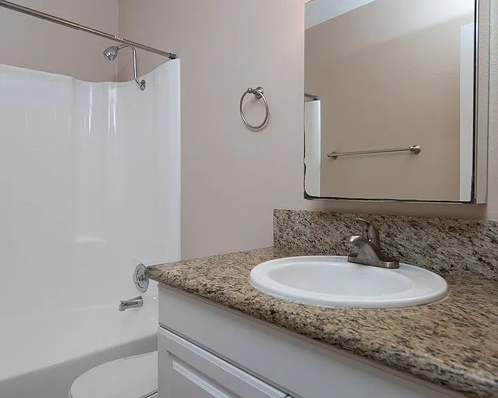 Volterra Apartments — Photo 18