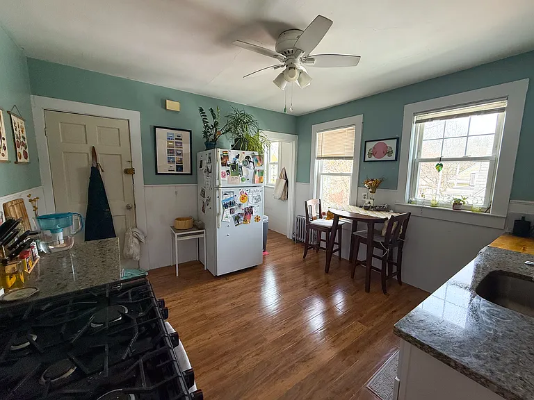 eat in kitchen with full walk-in pantry