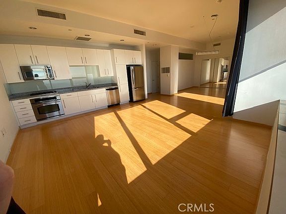 4th image of 1100 Wilshire Blvd APT 2601