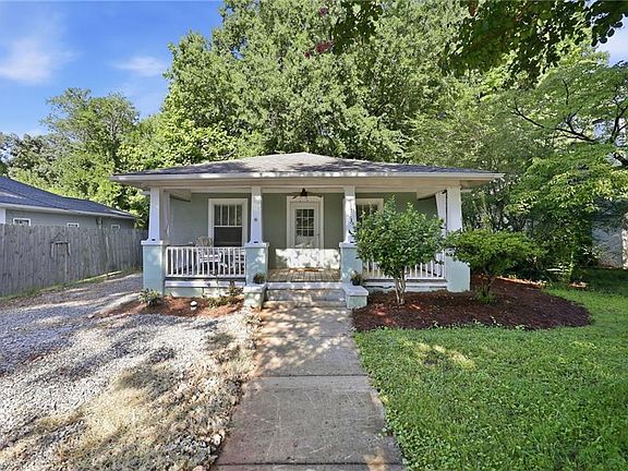 2nd image of 1313 Prescott Pl