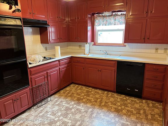 4th image of 812 Shamrock Dr