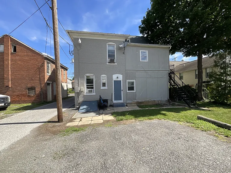 62 W North St — Photo 7