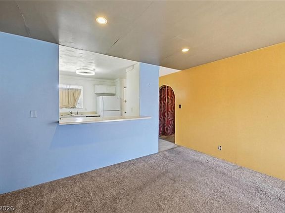 4th image of 5376 Swenson St #20
