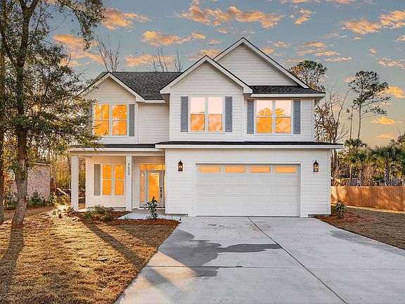2nd image of 3633 Happyland Blvd