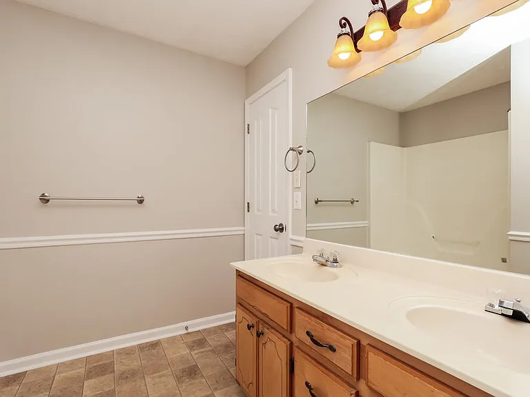 1280 Saint Andrews Dr — Photo 10