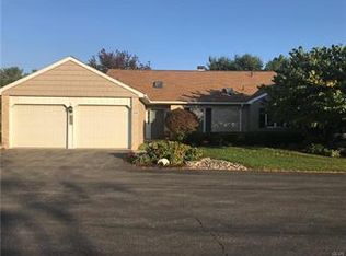 5713 Whitemarsh Dr, Macungie, PA 18062