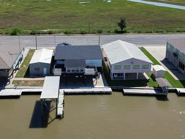 3220 Fm 2031, Matagorda, TX 77457
