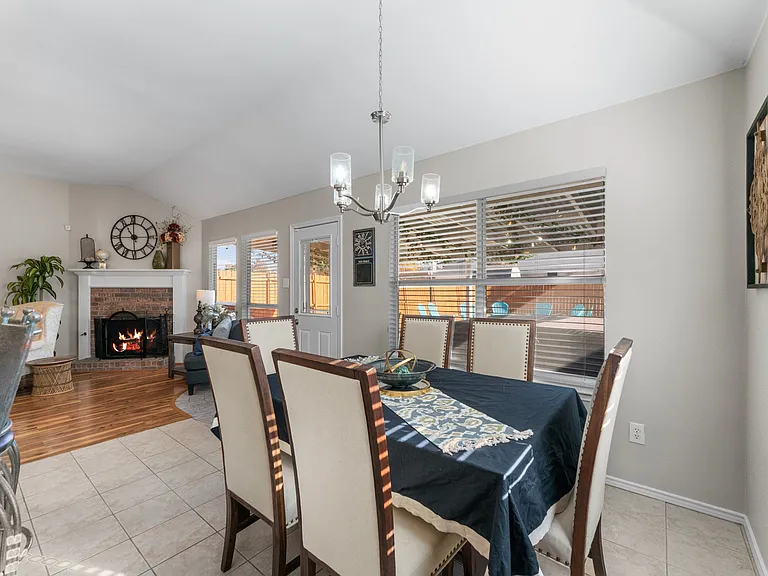 703 Flagstone Way — Photo 13