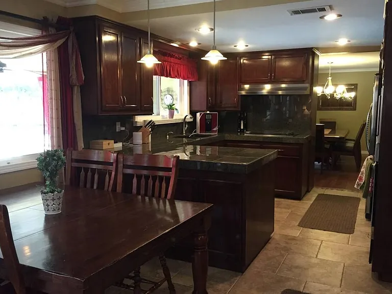 364 Los Robles Cres — Photo 8