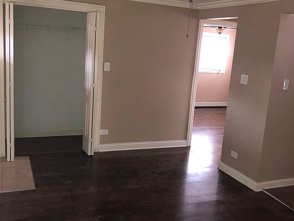 5th image of 8107 S Ellis Ave APT 1A