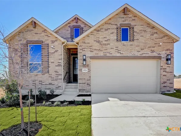 1921 Pining St, New Braunfels, TX 78132