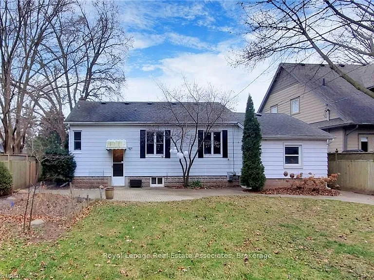 925 Kingsway Dr #BASEMENT — Photo 24
