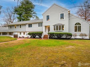 34 Prospect Ave, Plainsboro, NJ 08536