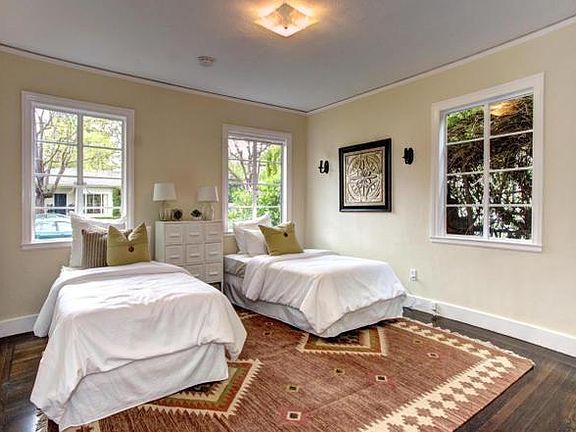 5th image of 2271 Cowper St