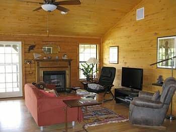 1st image of 119 Lower Wood Ln