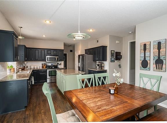 5th image of 1555 Ashton Dr