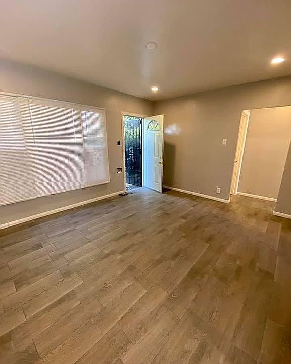 1st image of 9206 National Blvd