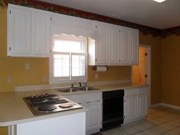 5th image of 2325 Frettiesburg Dr