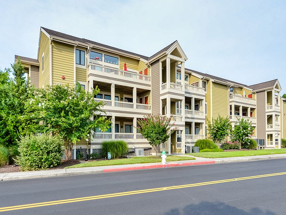 1st image of 208 N Heron Dr Unit 14