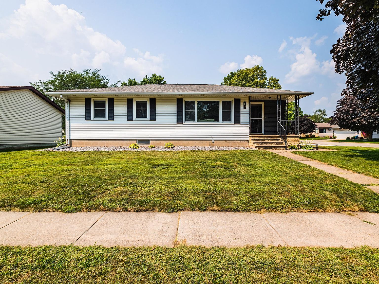 19 2nd Ave SE, Altura, MN 55910 Zillow