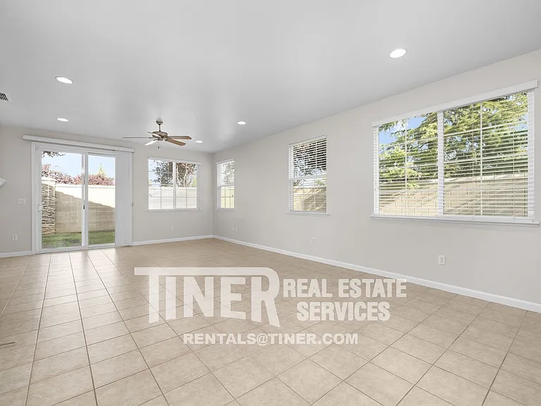 1422 Stoney Cross Ln — Photo 9
