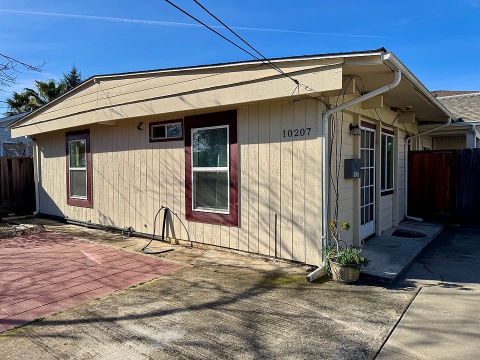 1st image of 10207 Alhambra Ave #A