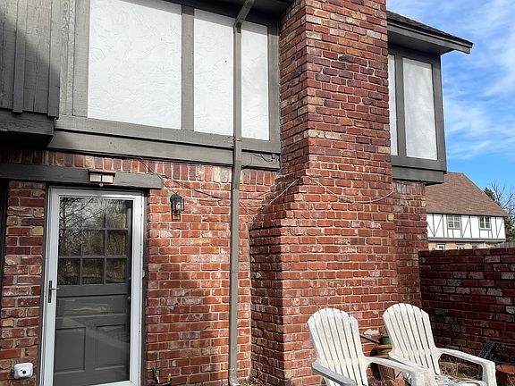 2nd image of 2526 S Florence Ave Unit 1