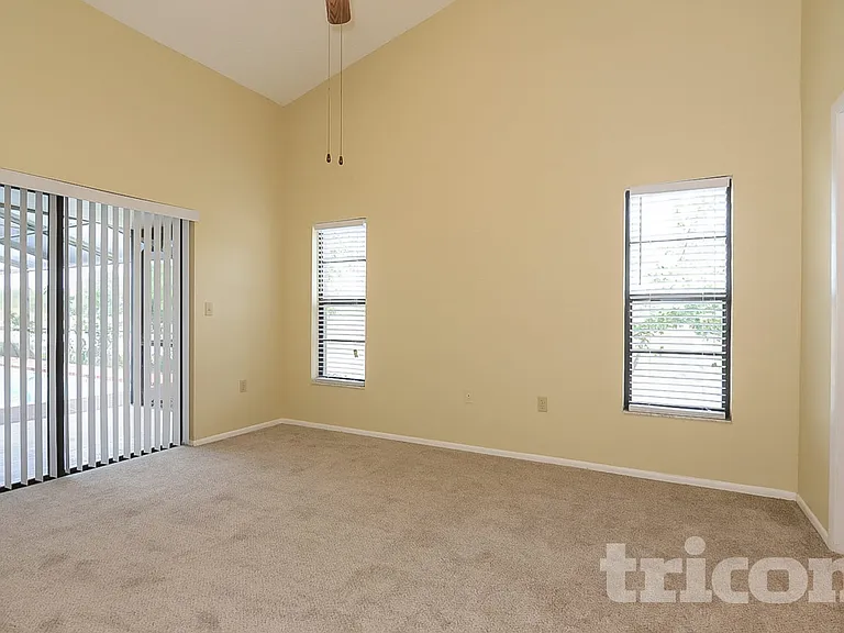 3699 Chatham Dr — Photo 7