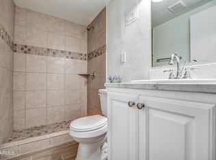 3011 W Cypress St, Phoenix, AZ 85009