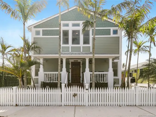 9172 SE Apollo St, Hobe Sound, FL 33455