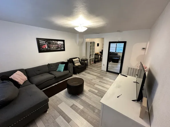 2752 SW 32nd Ave, Miami, FL 33133