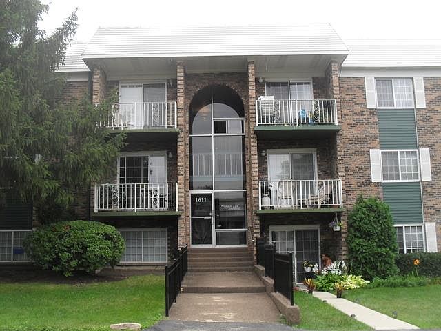 1st image of 1611 N Windsor Dr APT 205