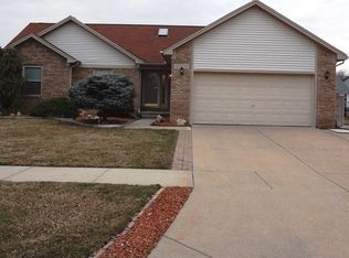37503 Sienna Oaks Dr, New Baltimore, MI 48047