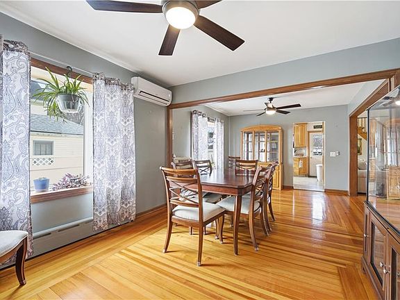 5th image of 111 Beechcrest St